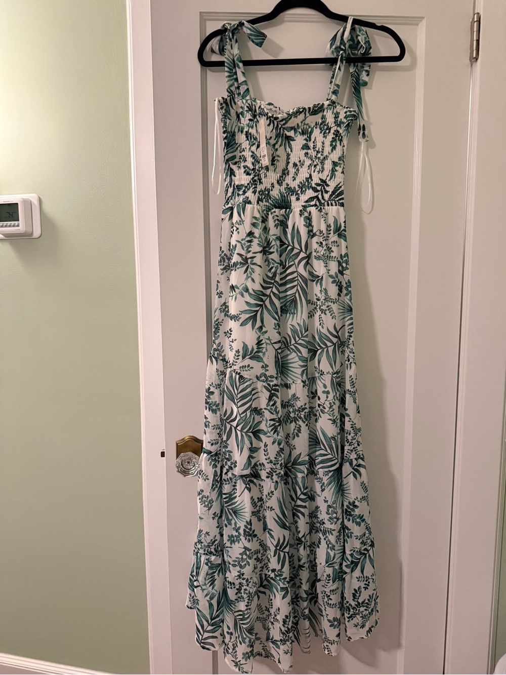 Francesca's Collections White Maxi Dress with Green Leaf Print